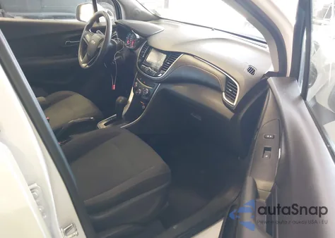 2017 Chevrolet Trax Ls z USA, uszkodzony, nr VIN 3GNCJKSB0HL238005